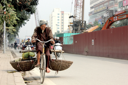 The Old Man who Sells Bananas (2012), Tu Thi Thu Hang