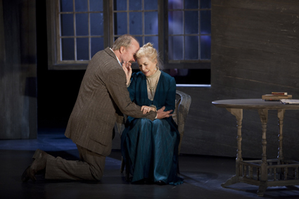 William Hurt, Robyn Nevin, Long Day’s Journey Into Night, Sydney Theatre Company and Artists Repertory Theatre