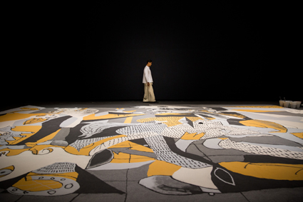 Lee Mingwei, Guernica in Sand, mixed media interactive installation